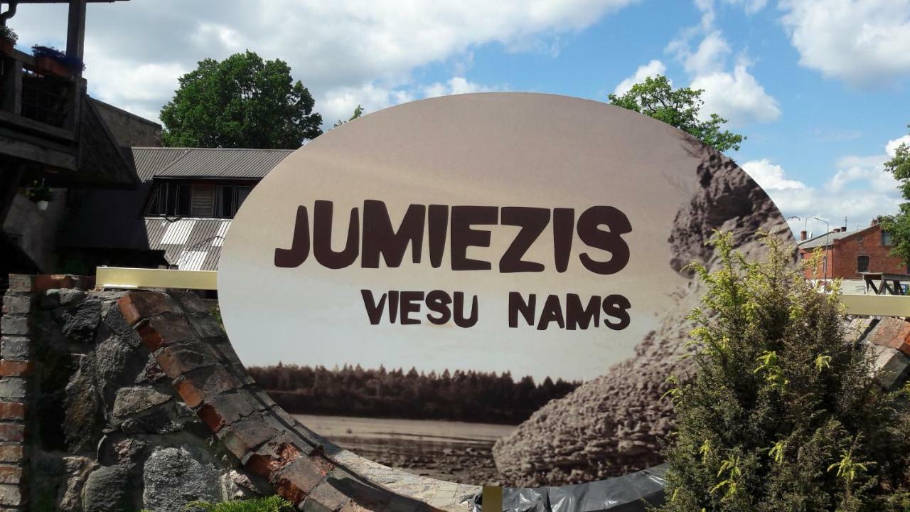 Guest House Jumiezis Pļaviņas المظهر الخارجي الصورة